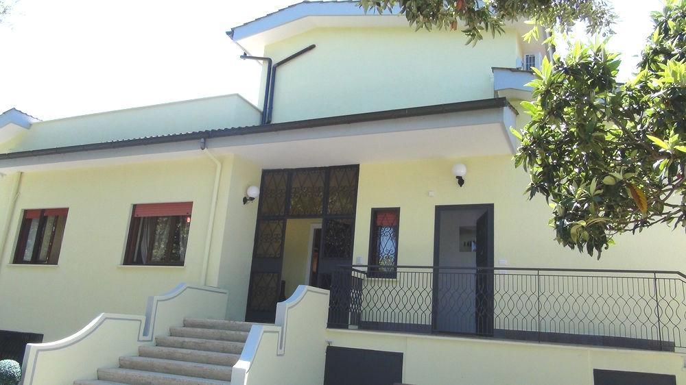 Bed and Breakfast Domus In Viridi Рим Екстер'єр фото